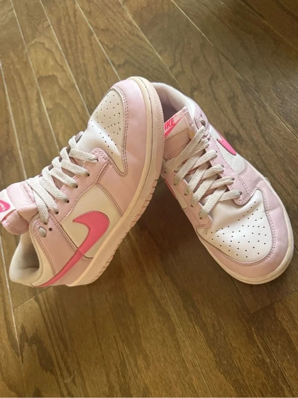 Nike Pink & White Low-Top Dunk Low Sneakers size 7 big girl / 8.5 women
